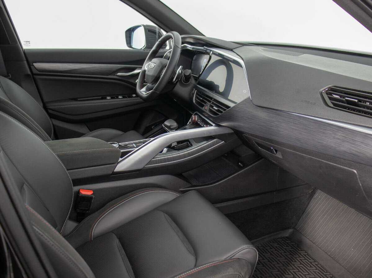 Geely Tugella 2022 года с пробегом. Фото: #8