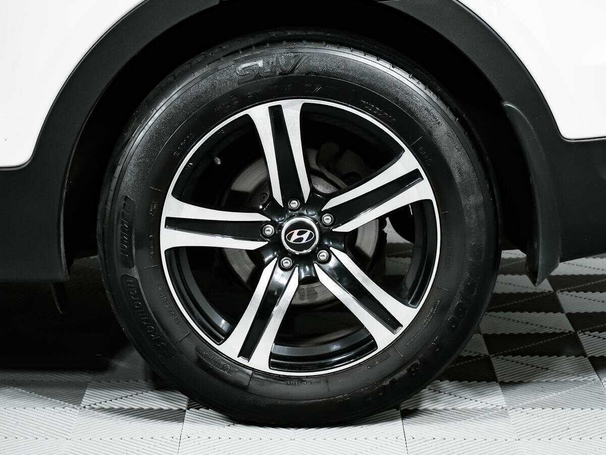 Б/У Хендай Санта Фе 2016 года. Фото: #12