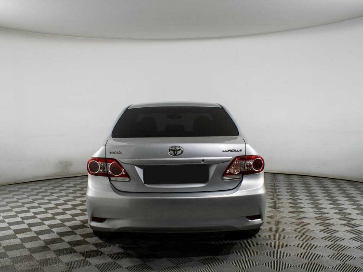 Б/У Тойота Королла 2012 года. Фото: #5