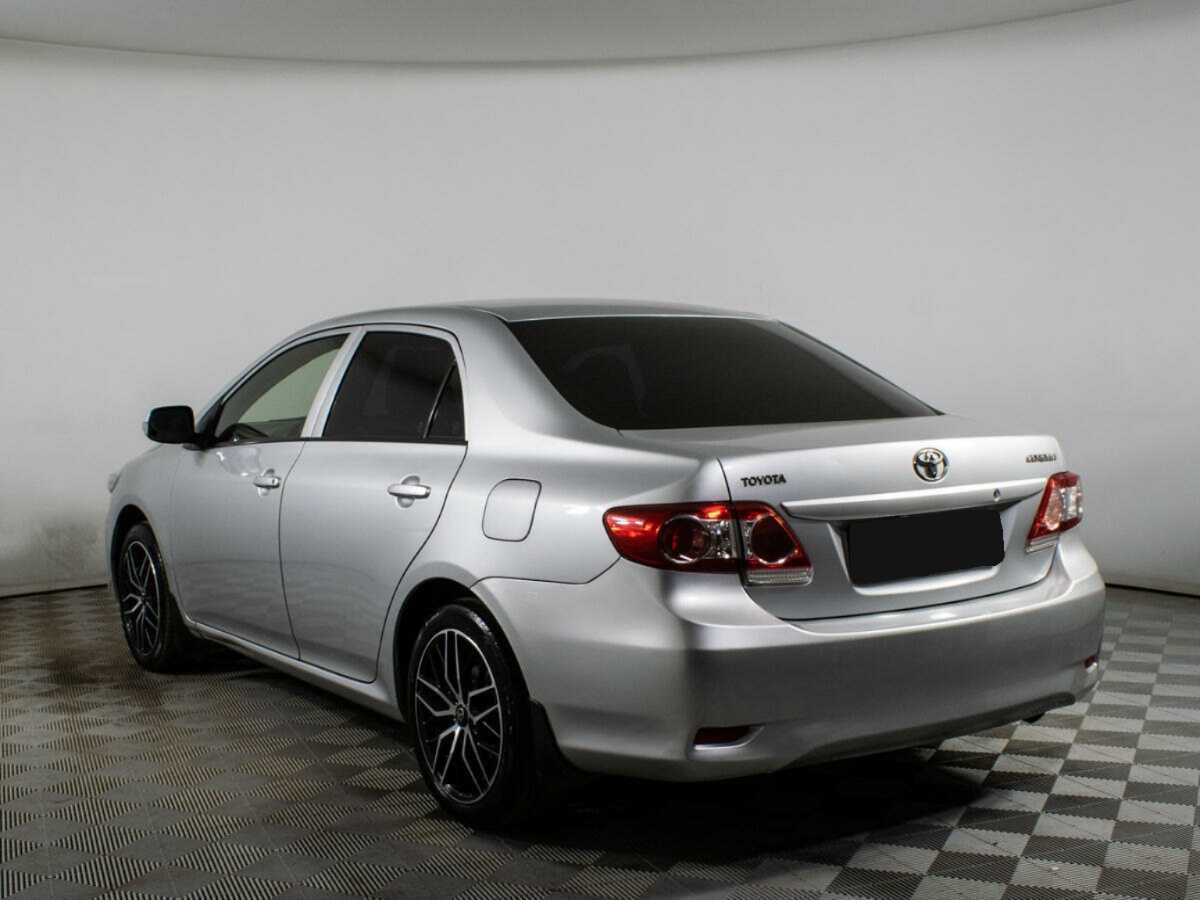 Б/У Тойота Королла 2012 года. Фото: #6