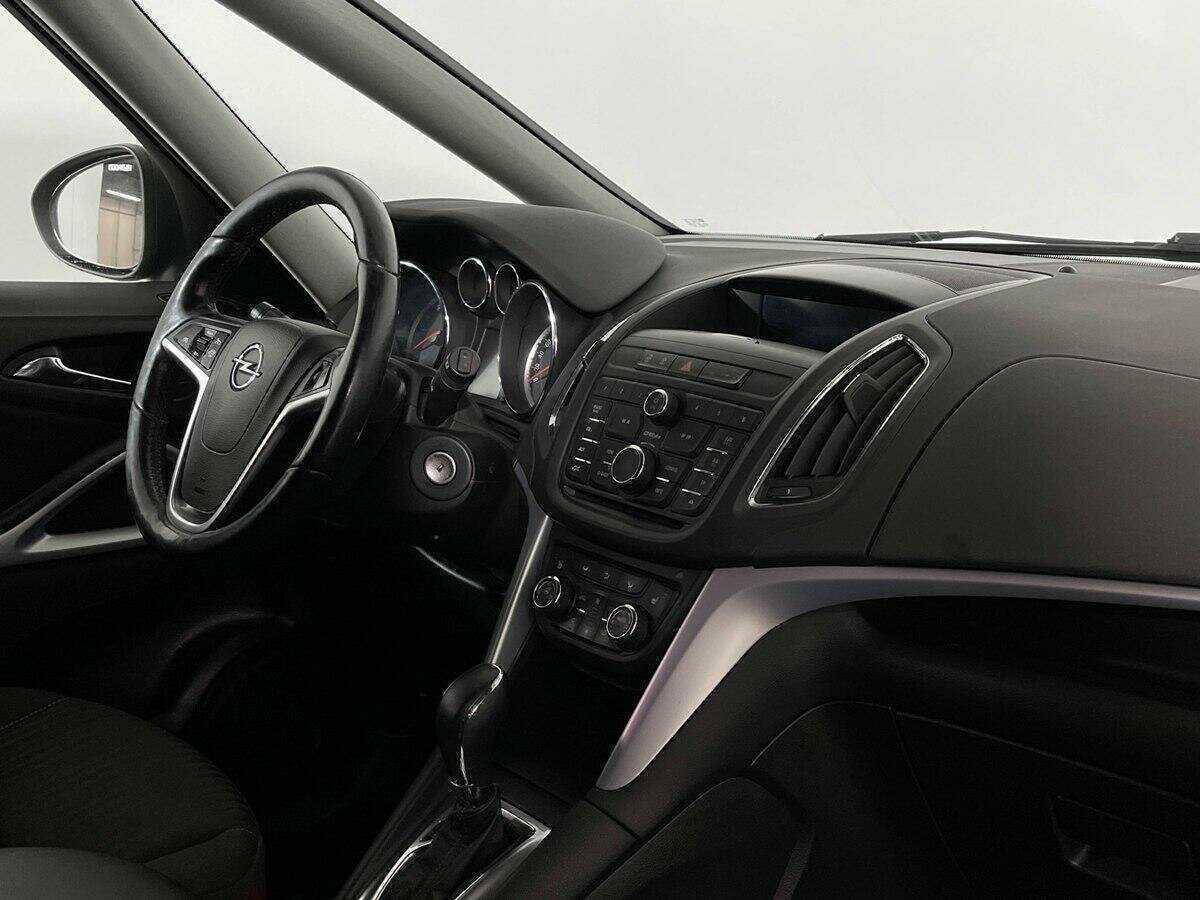 Б/У Опель Зафира 2013 года. Фото: #6