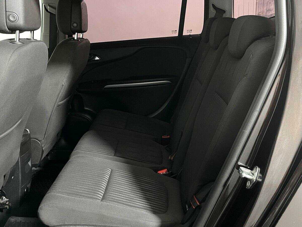 Б/У Опель Зафира 2013 года. Фото: #7