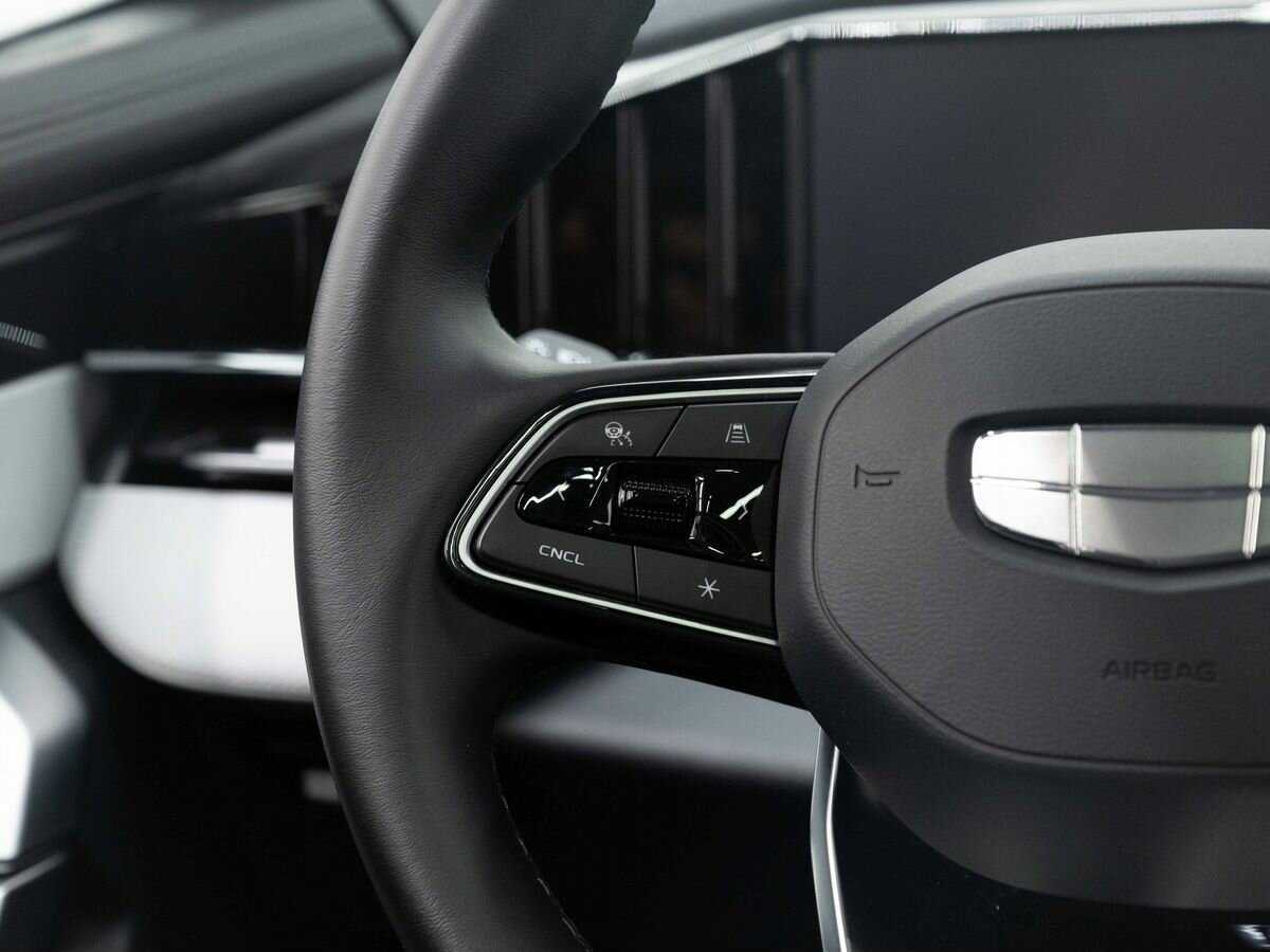 Geely Atlas 2023 года с пробегом. Фото: #17