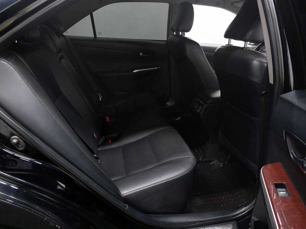 Б/У Тойота Камри 2012 года. Фото: #9