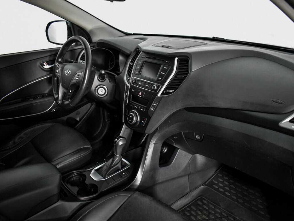 Б/У Хендай Санта Фе 2016 года. Фото: #12