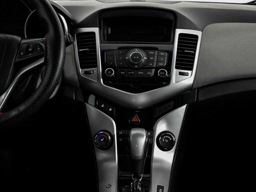 Б/У Шевроле Круз 2012 года. Фото: #10