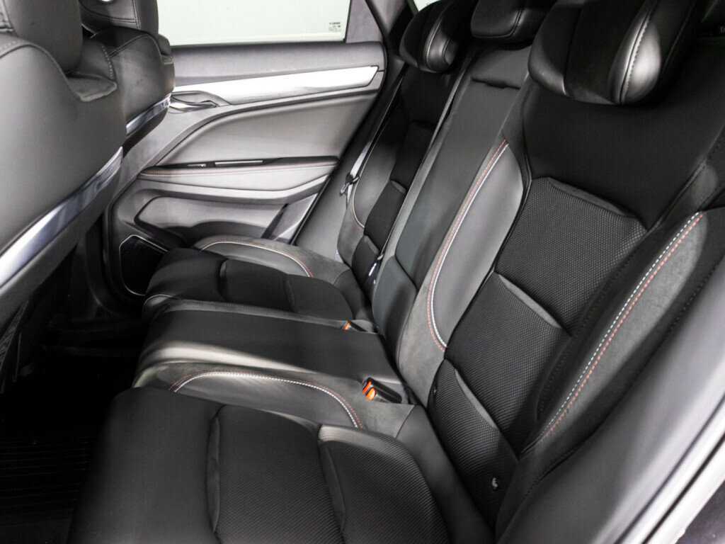 Geely Tugella 2022 года с пробегом. Фото: #9