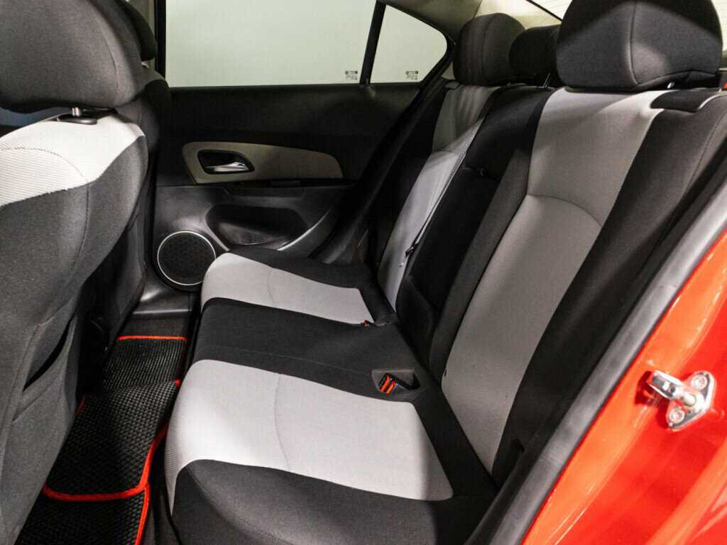 Б/У Шевроле Круз 2012 года. Фото: #9