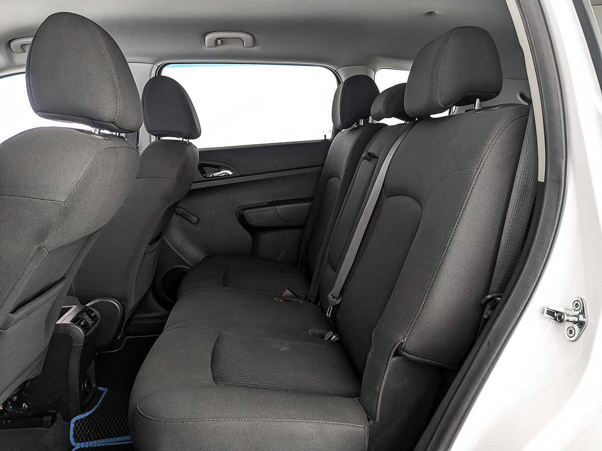 Б/У Шевроле Орландо 2012 года. Фото: #17