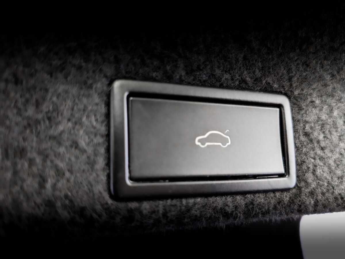 Б/У Фольксваген Пассат 2017 года. Фото: #23