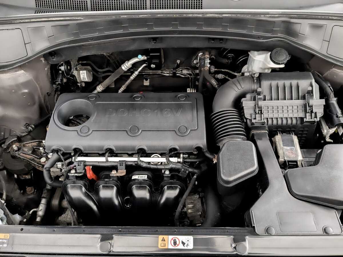 Б/У Хендай Санта Фе 2015 года. Фото: #8