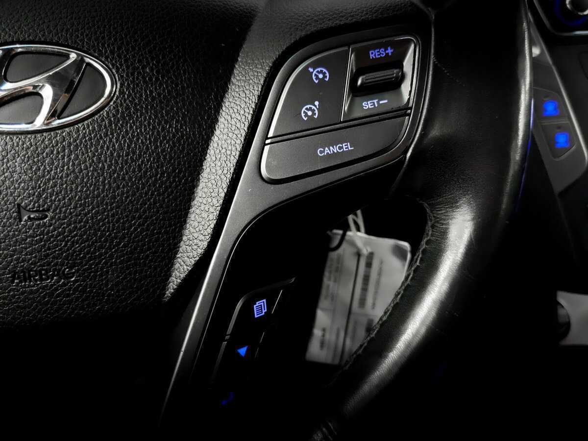 Б/У Хендай Санта Фе 2015 года. Фото: #24