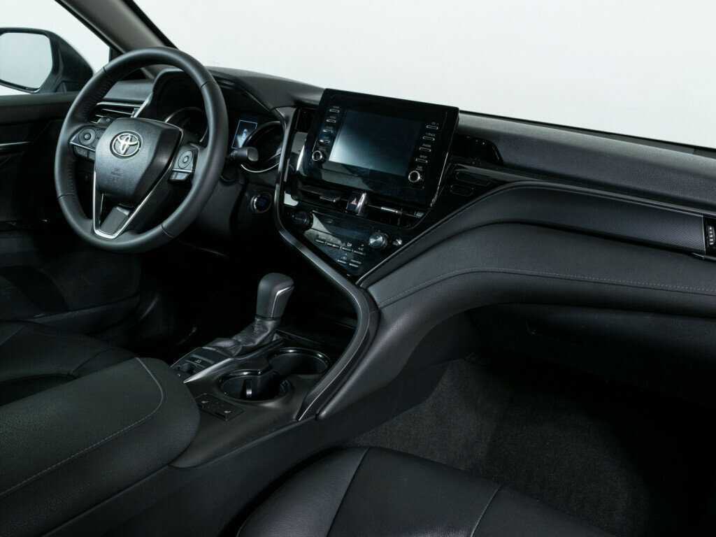 Б/У Тойота Камри 2021 года. Фото: #6