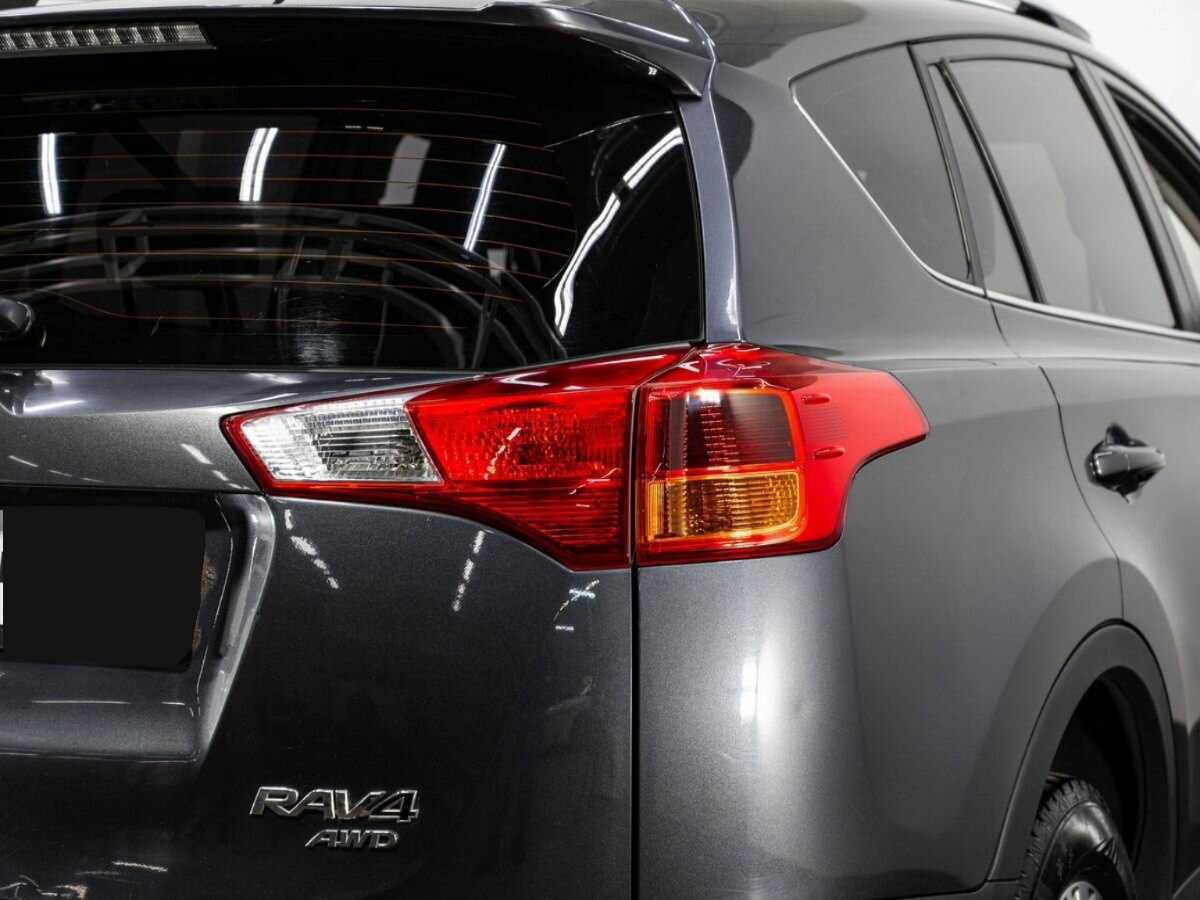 Б/У Тойота Рав4 2013 года. Фото: #6