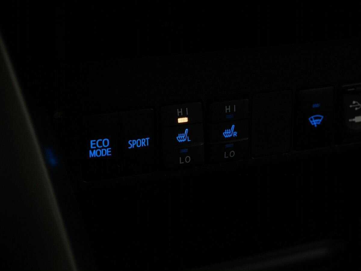 Б/У Тойота Рав4 2013 года. Фото: #17