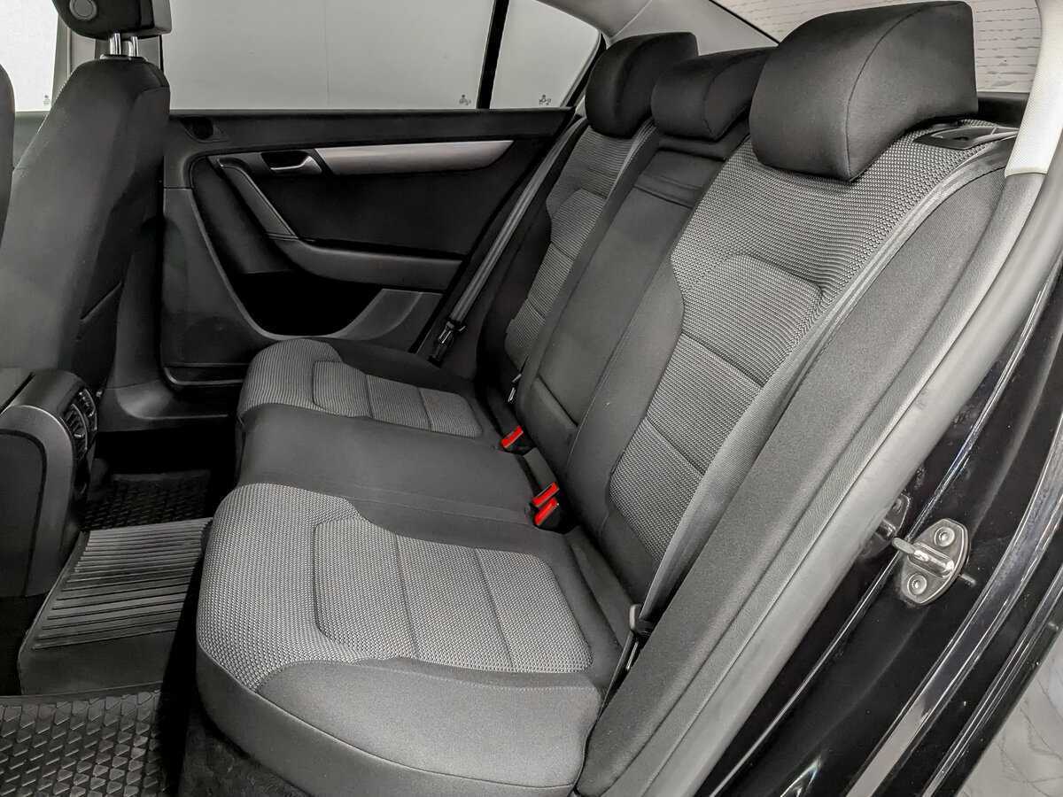 Б/У Фольксваген Пассат 2012 года. Фото: #11