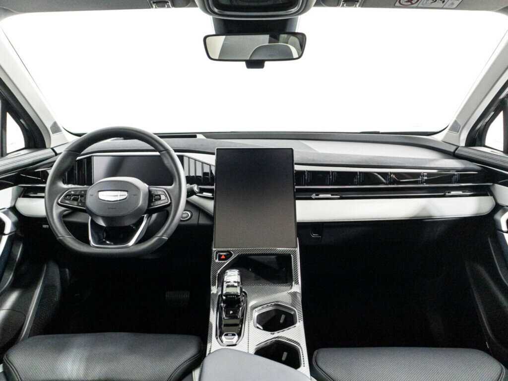 Geely Atlas 2023 года с пробегом. Фото: #12