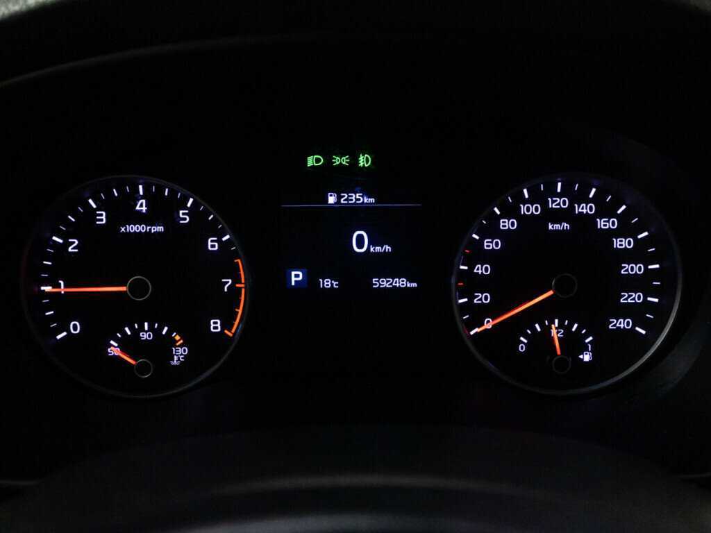 Б/У Киа Спортейдж 2021 года. Фото: #10