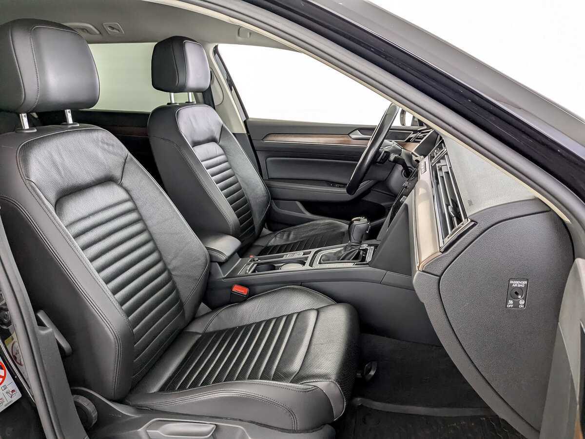 Volkswagen Passat 2018 года с пробегом. Фото: #23