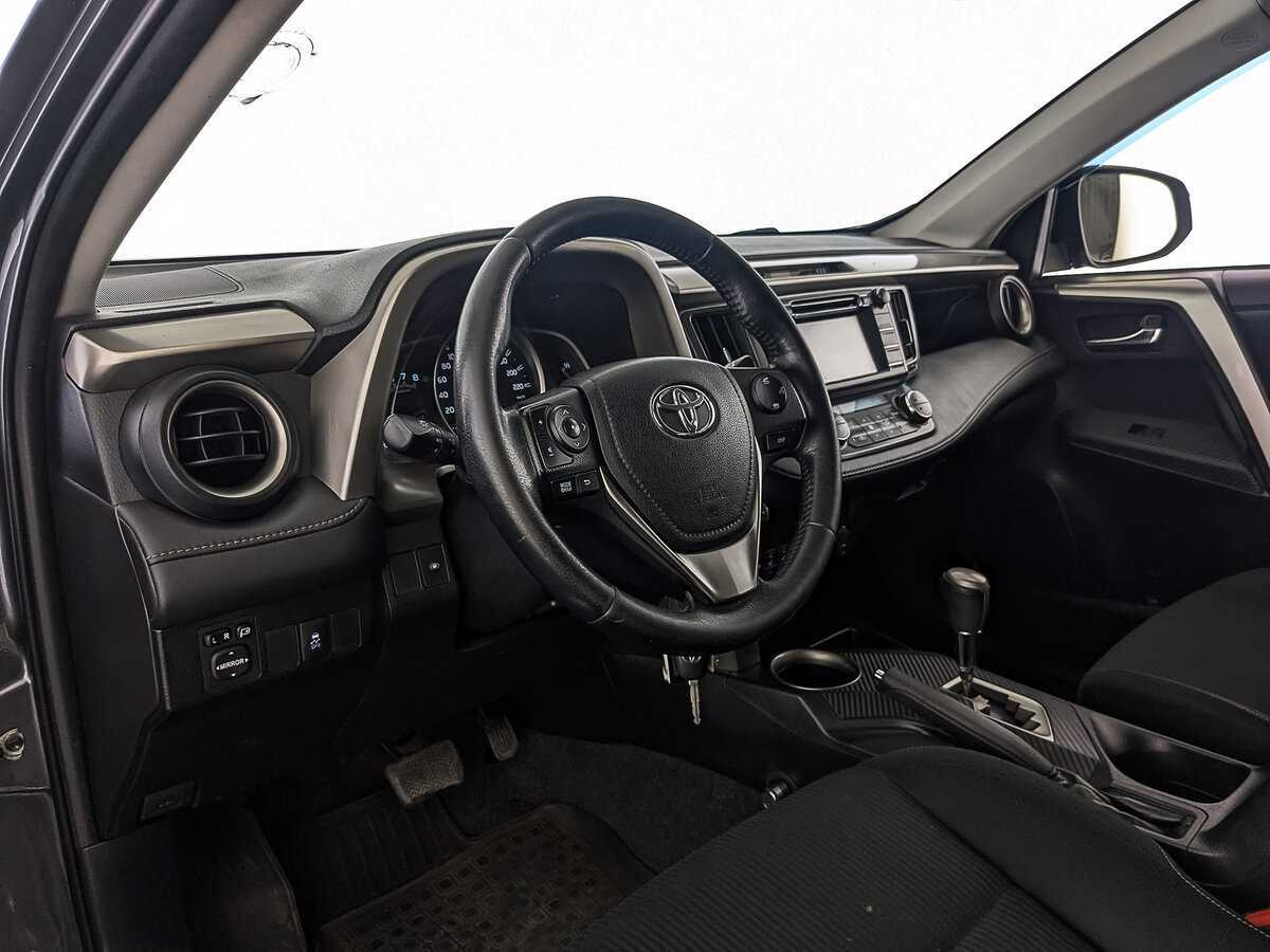 Б/У Тойота Рав4 2014 года. Фото: #14