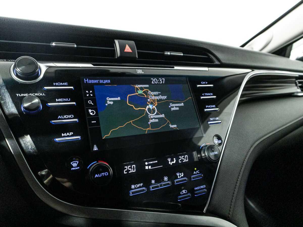 Б/У Тойота Камри 2018 года. Фото: #17