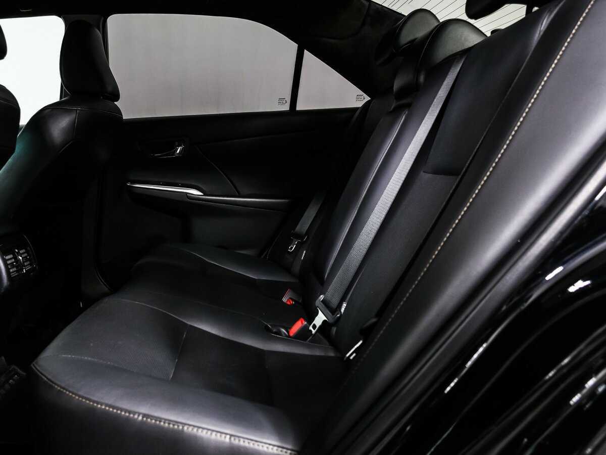 Б/У Тойота Камри 2017 года. Фото: #12