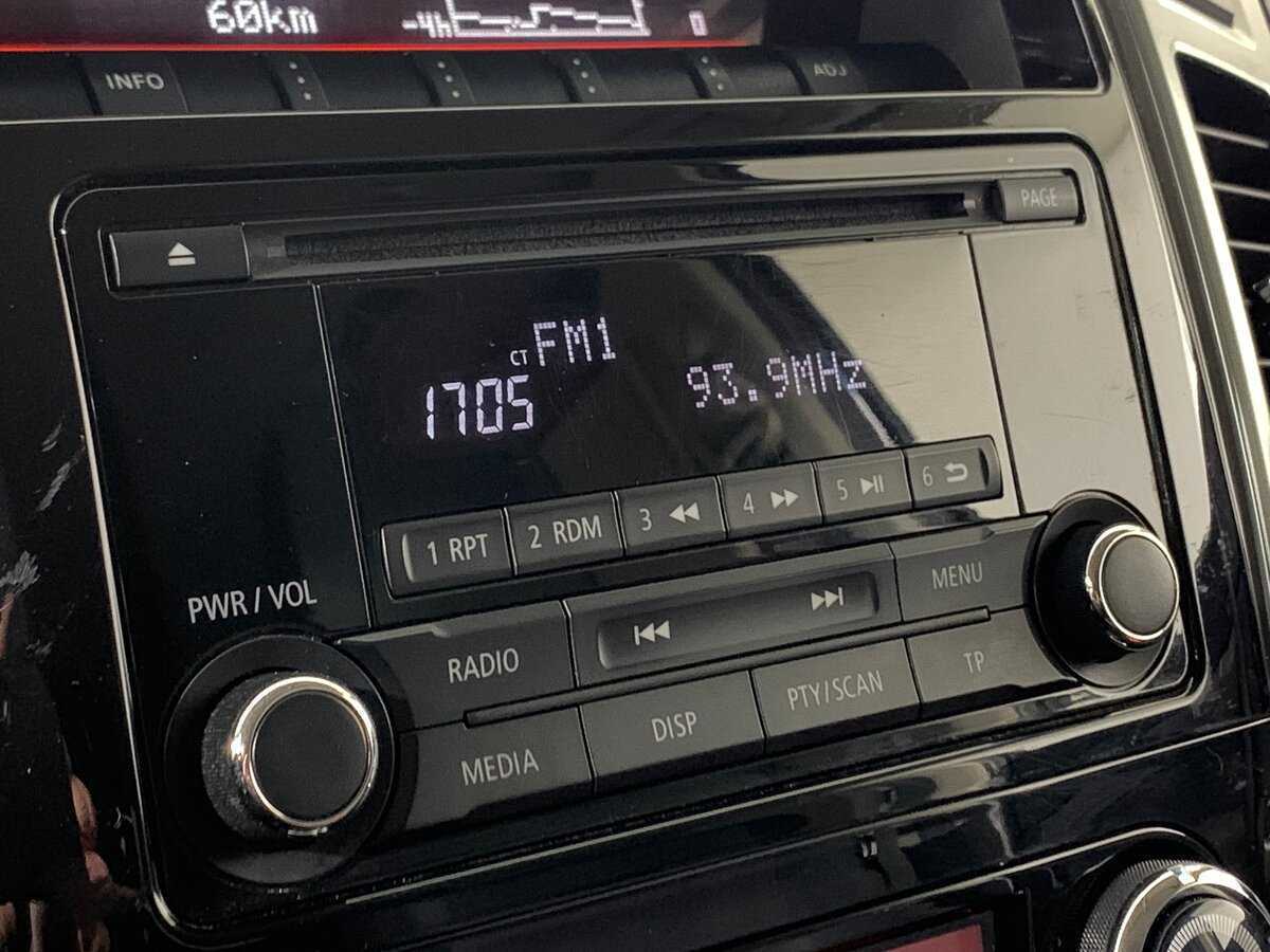 Б/У Митсубиши Паджеро 2015 года. Фото: #15