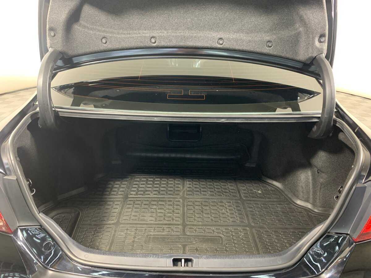 Б/У Тойота Камри 2016 года. Фото: #17