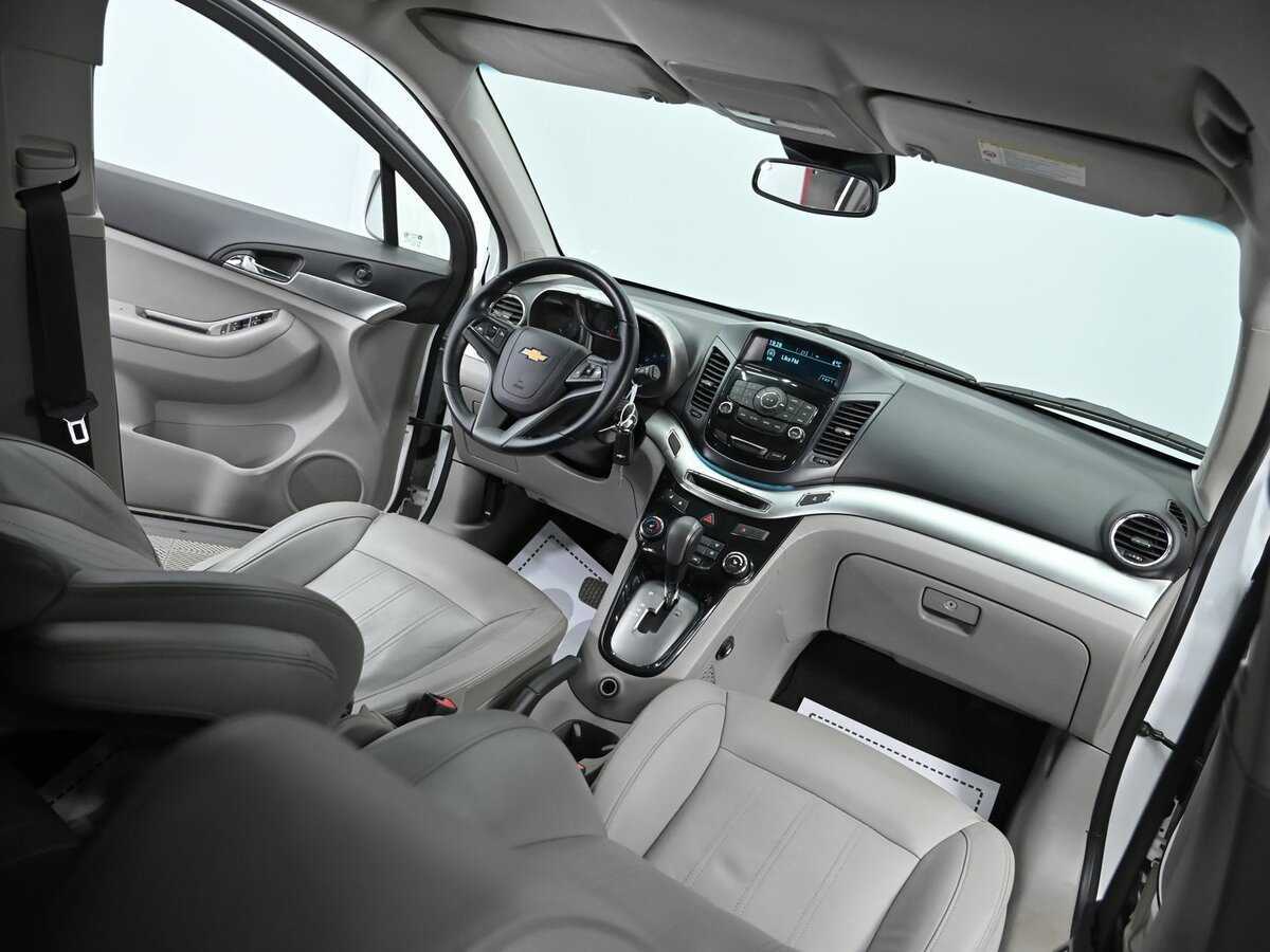 Б/У Шевроле Орландо 2012 года. Фото: #12