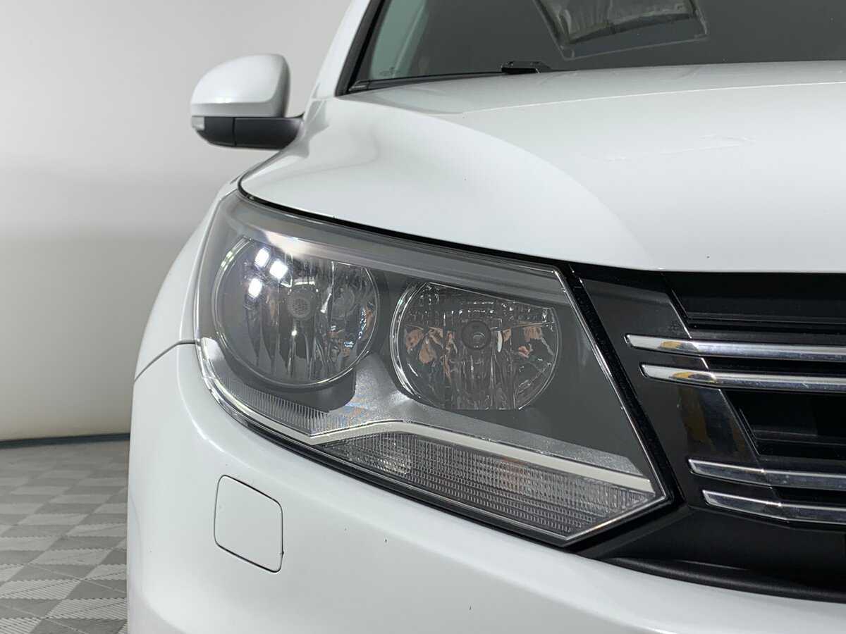 Б/У Фольксваген Тигуан 2015 года. Фото: #9