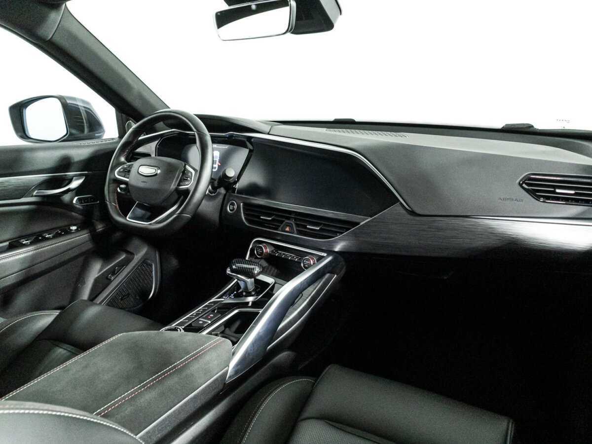 Geely Tugella 2022 года с пробегом. Фото: #8