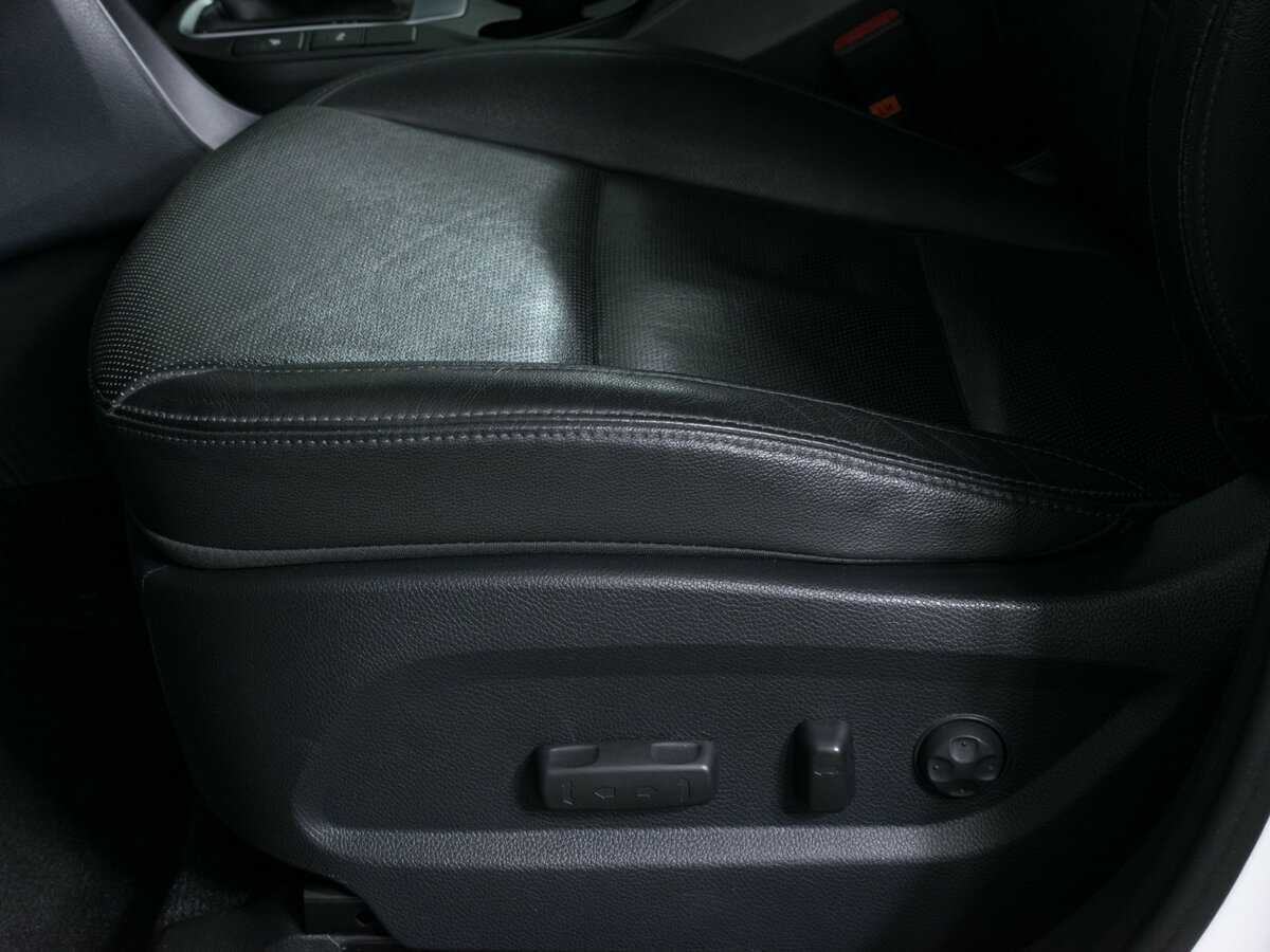 Б/У Хендай Санта Фе 2017 года. Фото: #16