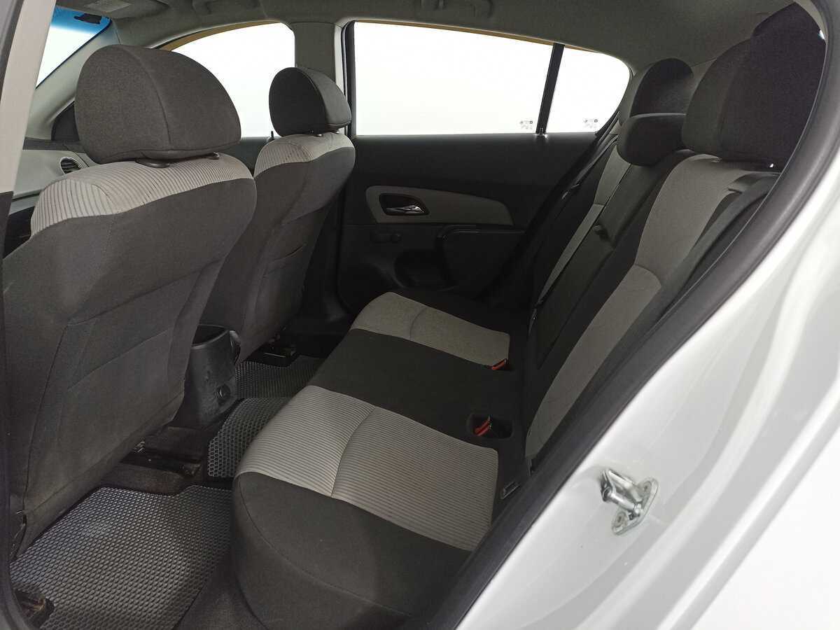 Б/У Шевроле Круз 2012 года. Фото: #10