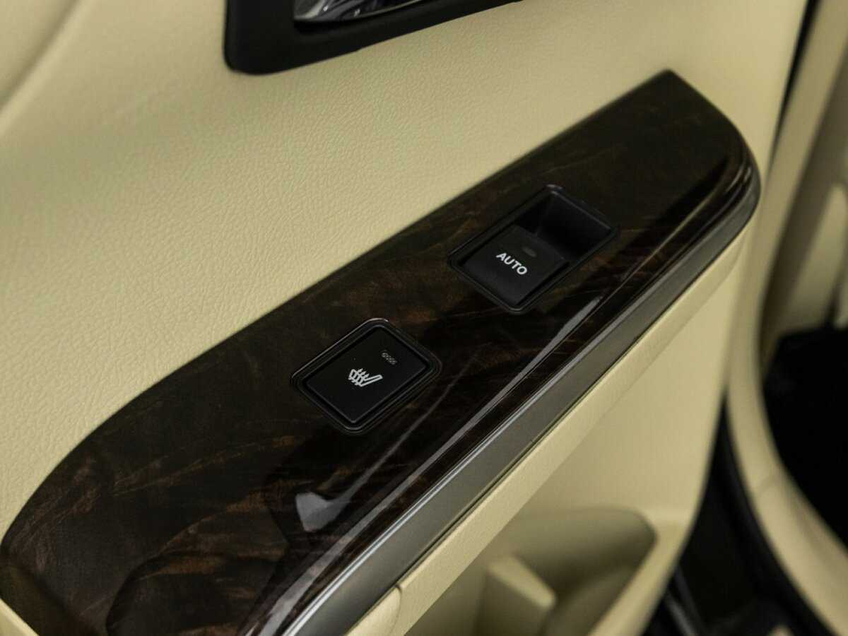 Б/У Тойота Камри 2016 года. Фото: #19