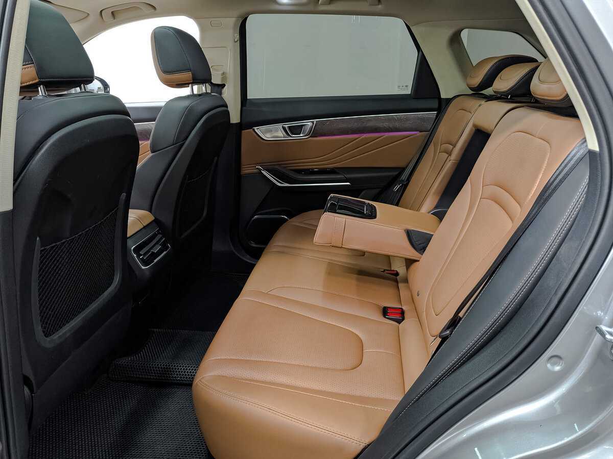 FAW Bestune T99 2023 года с пробегом. Фото: #17