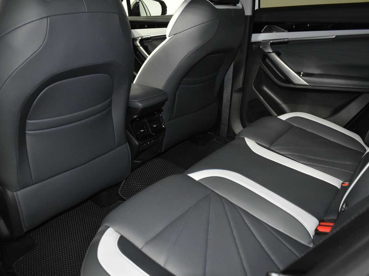 Geely Atlas 2024 года с пробегом. Фото: #22