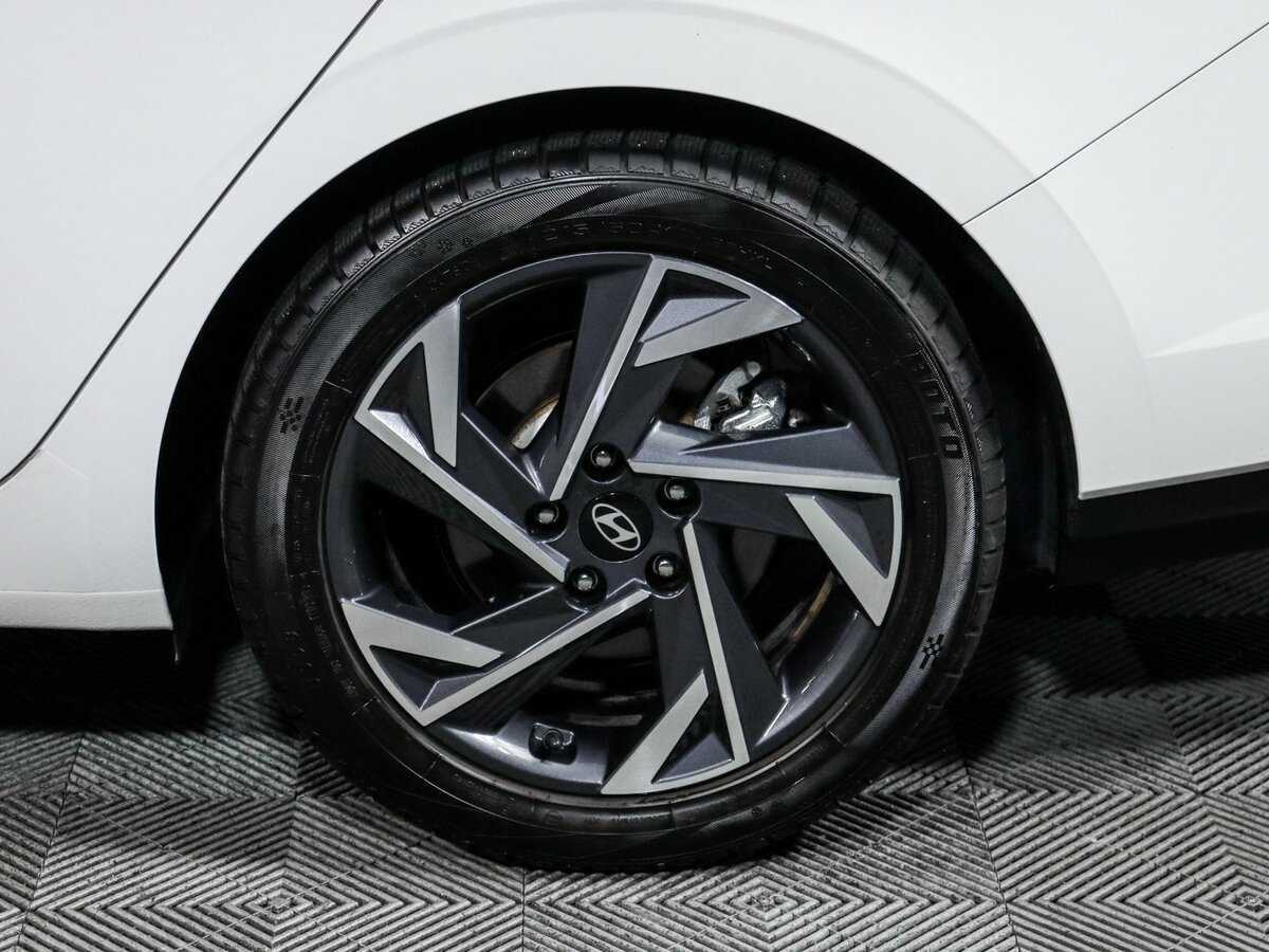 Б/У Хендай Елантра 2023 года. Фото: #11