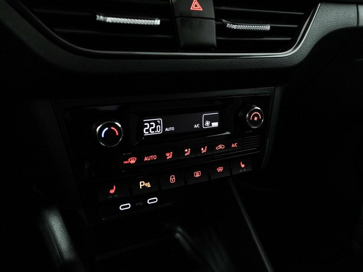 Б/У Фольксваген Поло 2020 года. Фото: #16