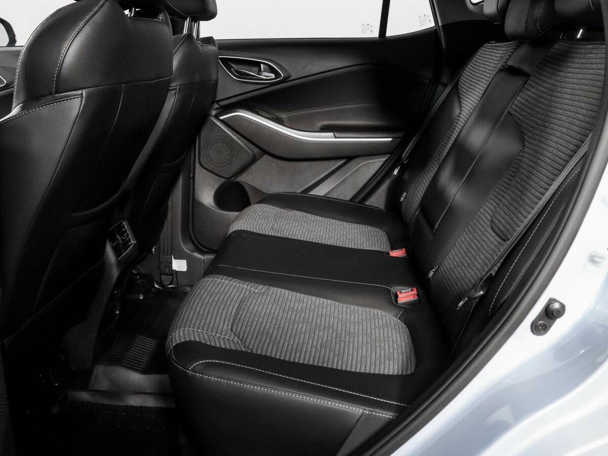 Москвич 3 2023 года с пробегом. Фото: #5