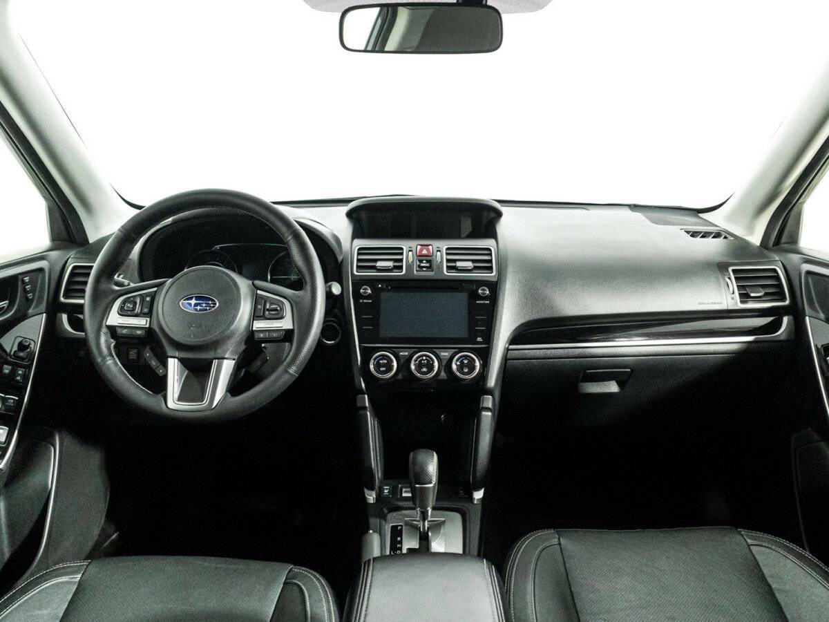 Subaru Forester 2018 года с пробегом. Фото: #12