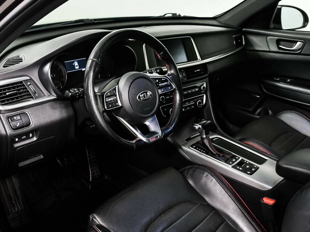 Б/У Киа Оптима 2018 года. Фото: #12