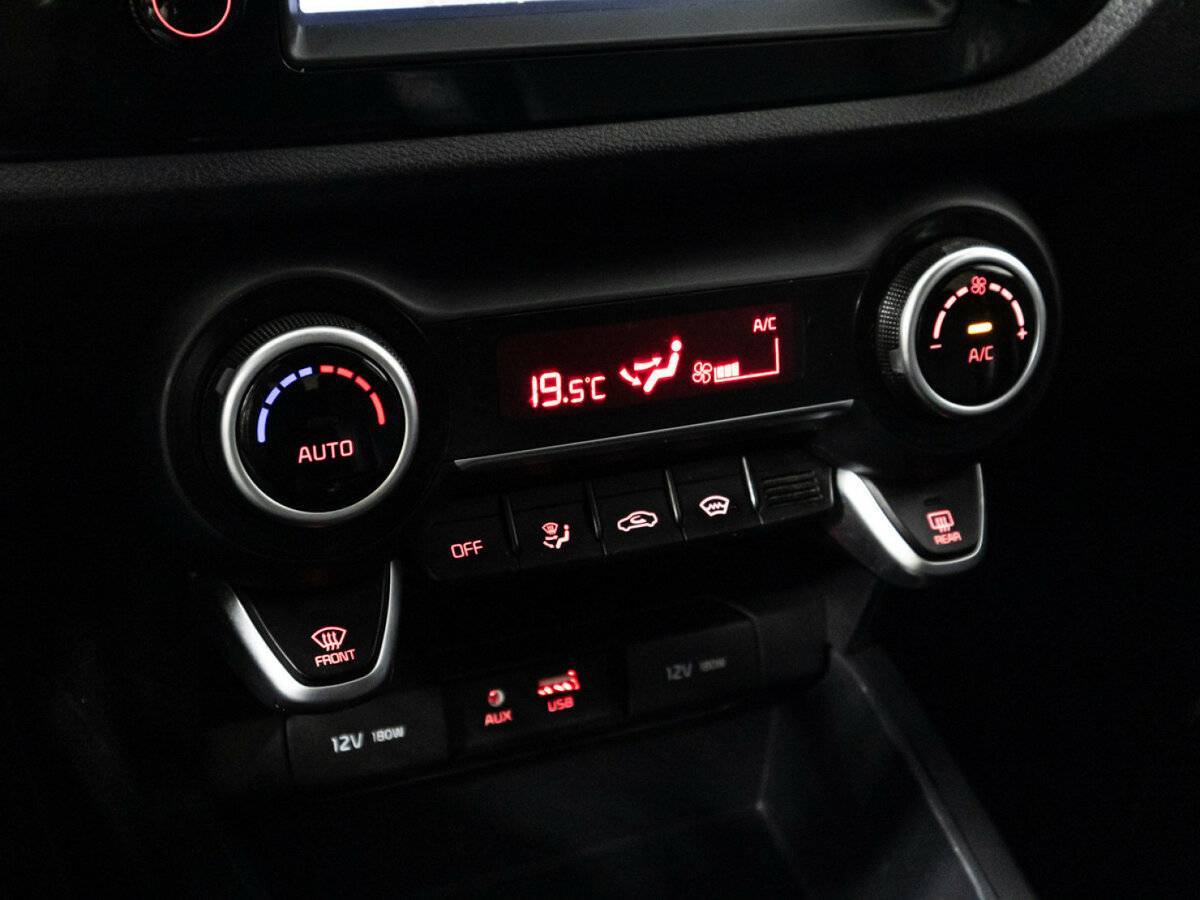 Б/У Киа Рио 2018 года. Фото: #16