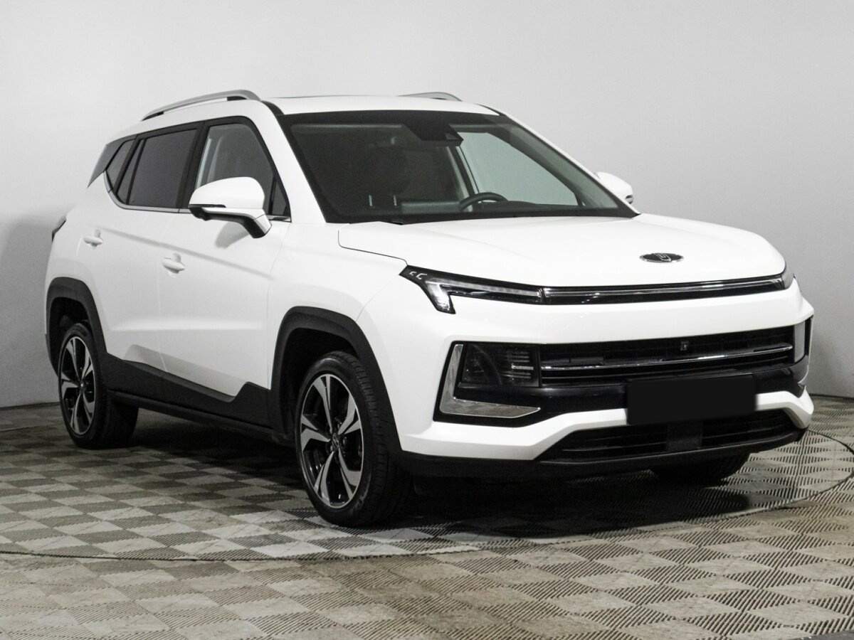 Москвич 3 2023 года с пробегом. Фото: #2