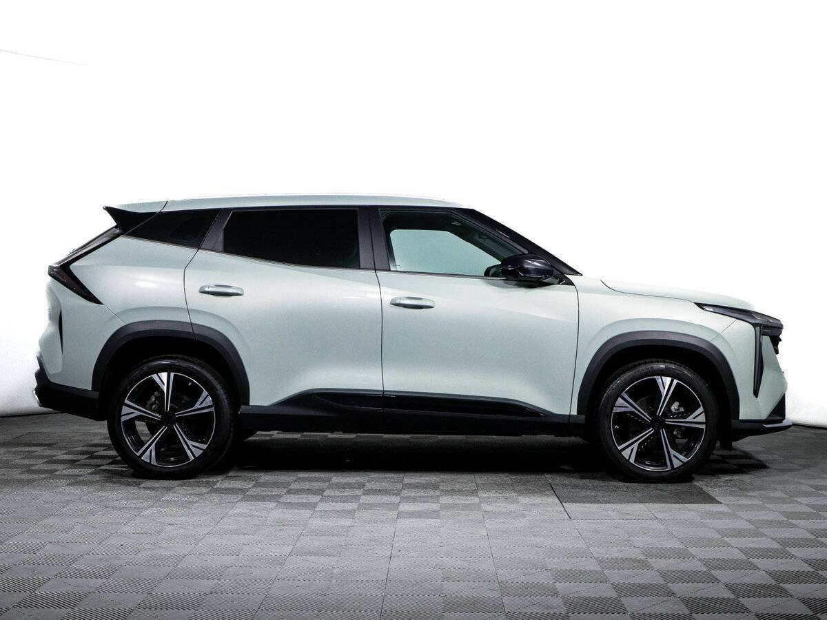 Geely Atlas 2023 года с пробегом. Фото: #3