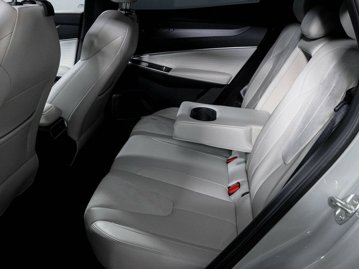 Geely Atlas 2023 года с пробегом. Фото: #9