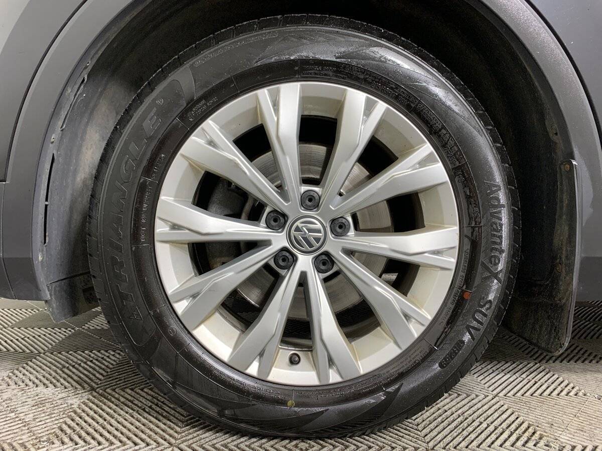 Б/У Фольксваген Тигуан 2019 года. Фото: #8