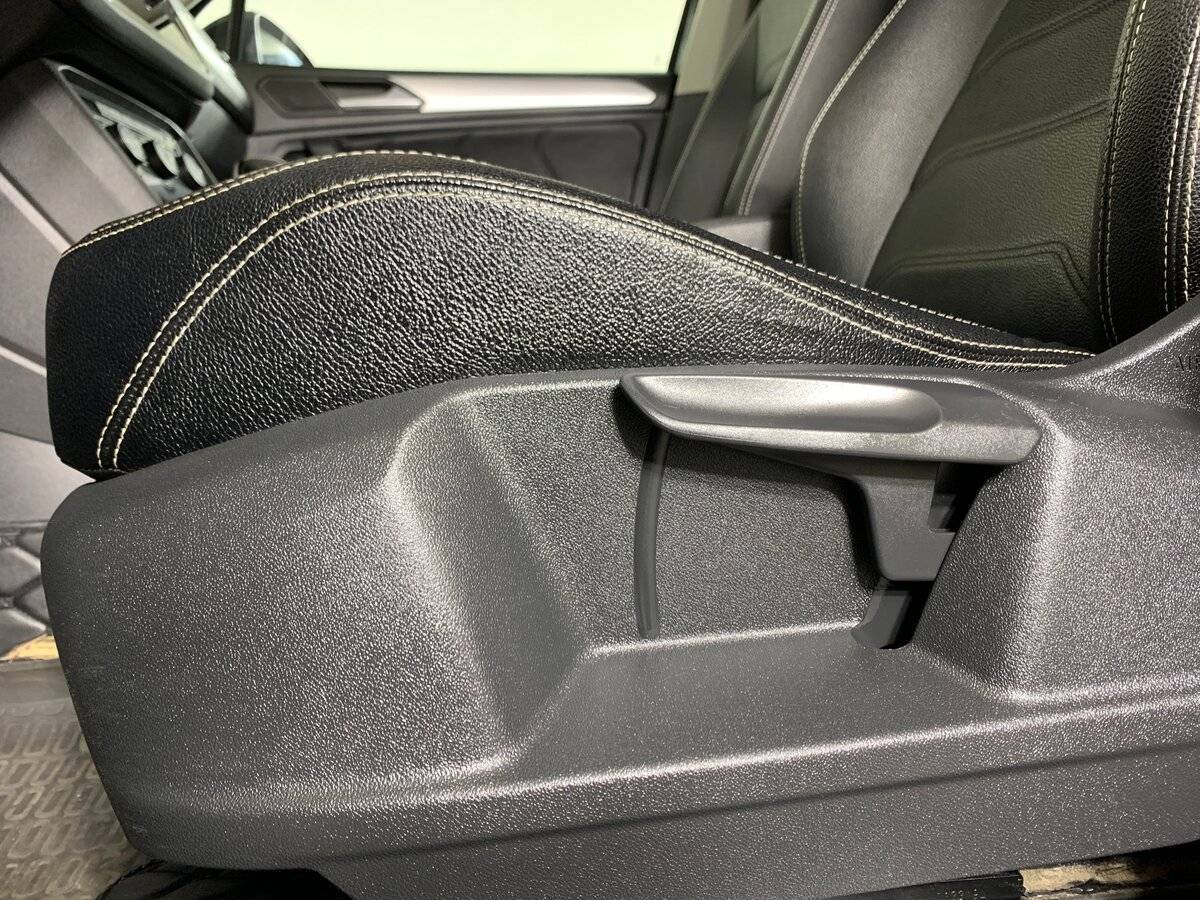 Б/У Фольксваген Тигуан 2019 года. Фото: #15