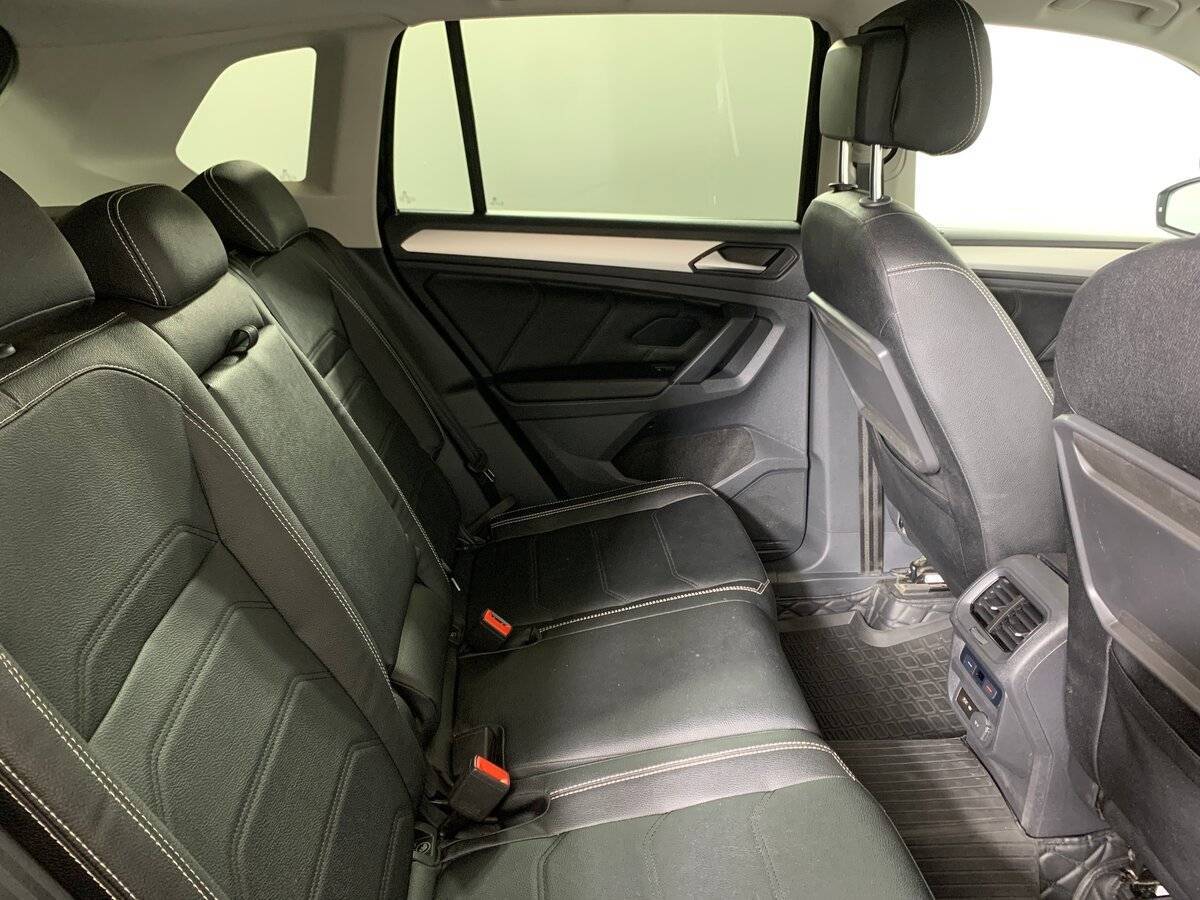 Б/У Фольксваген Тигуан 2019 года. Фото: #16