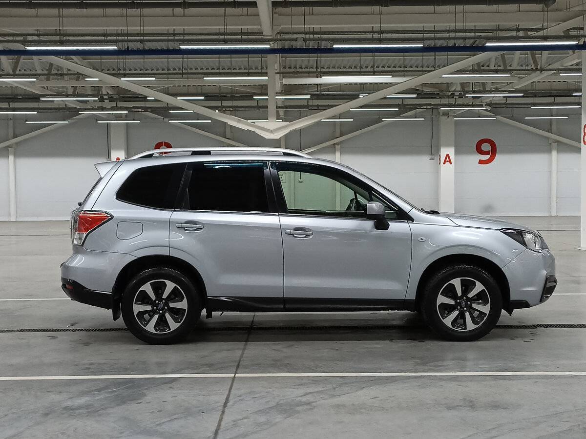 Subaru Forester 2017 года с пробегом. Фото: #3