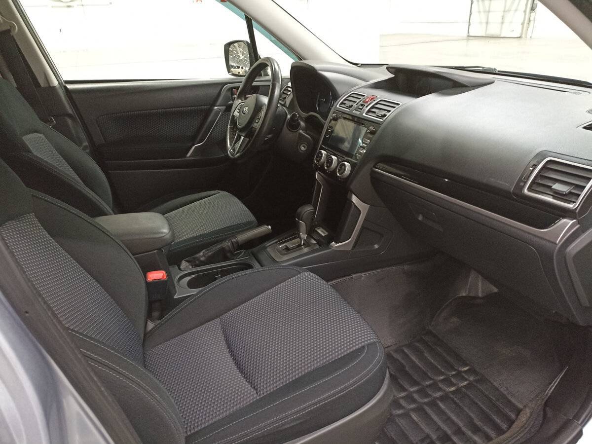 Subaru Forester 2017 года с пробегом. Фото: #10